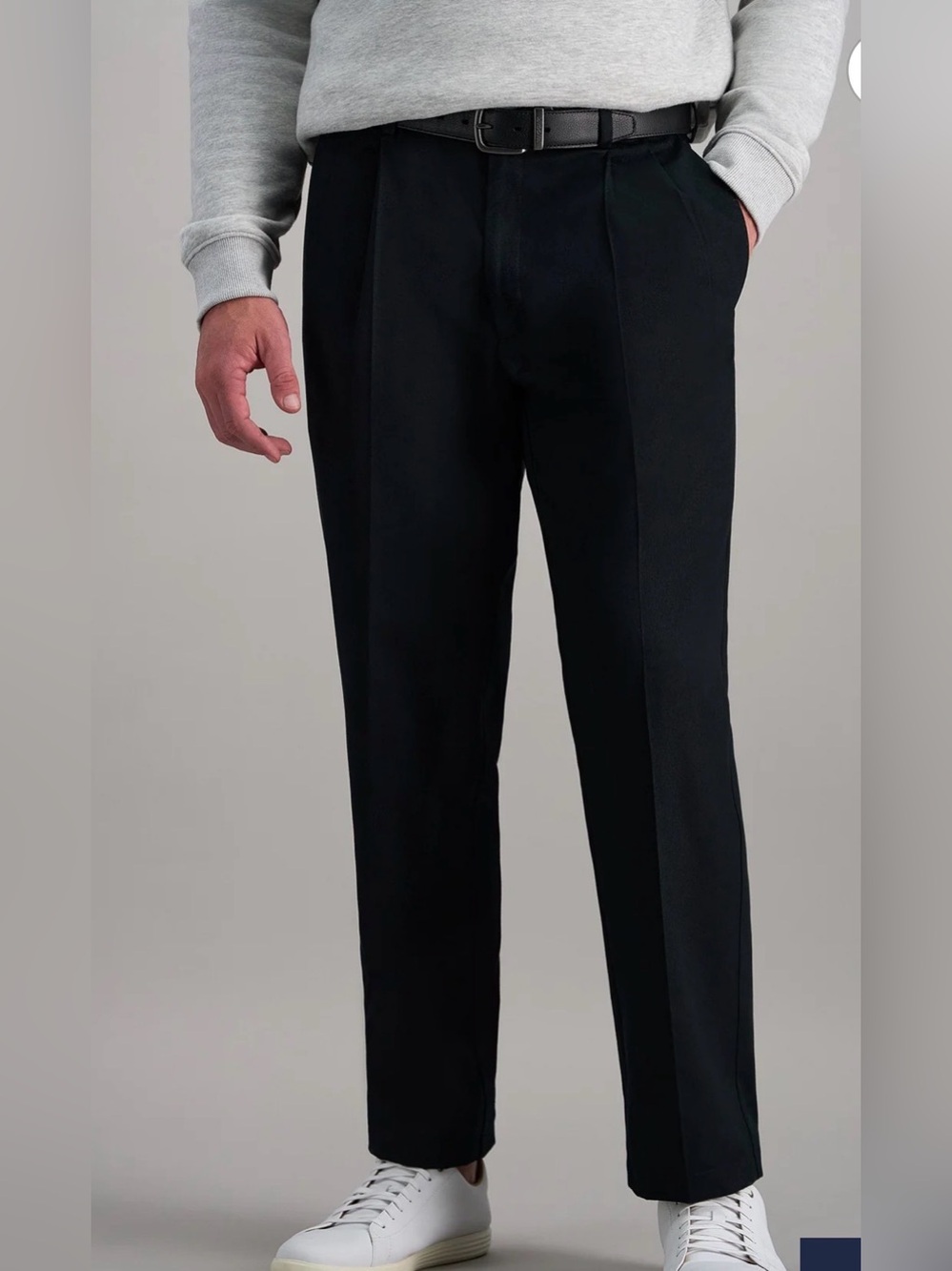 Haggar Work To Weekend Pants Mens 42X30 Black Classic Fit Khakis No Iron